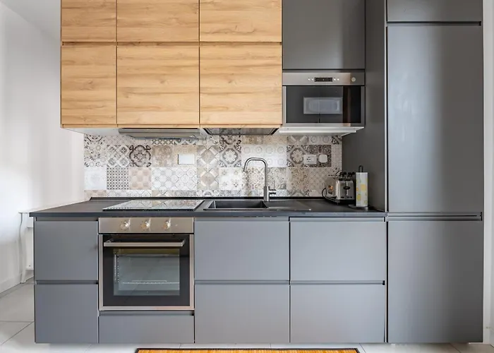 Maragliano And San Jacopino Flat With Balcony