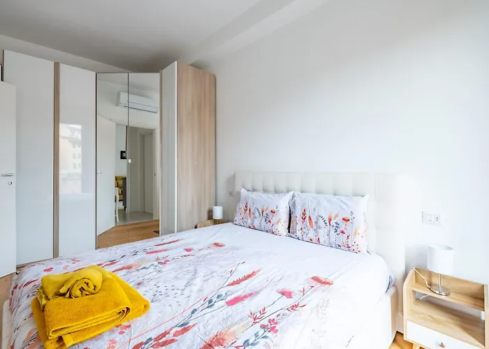 Maragliano And San Jacopino Flat With Balcony