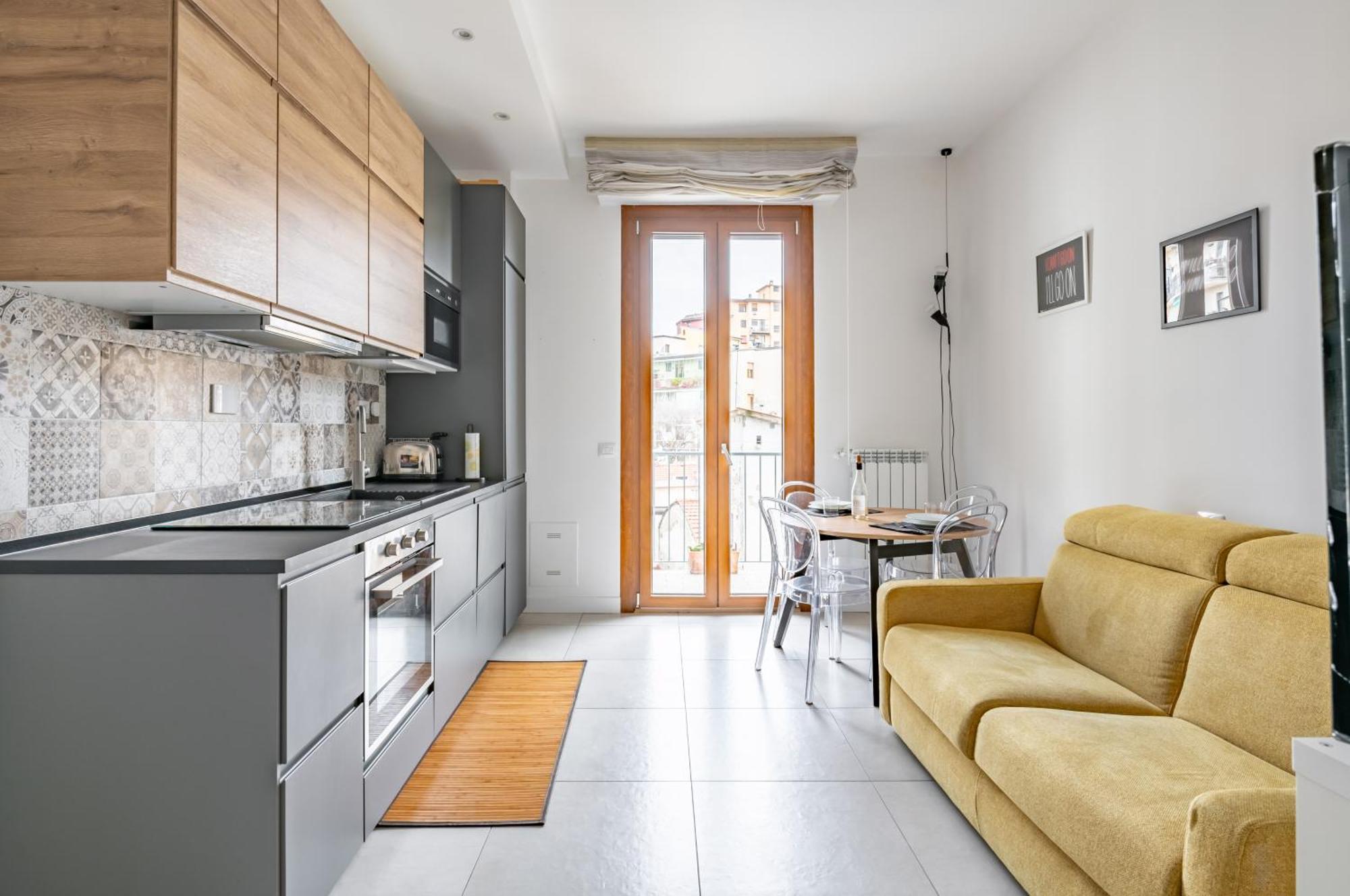 Apartment Maragliano And San Jacopino Flat With Balcony