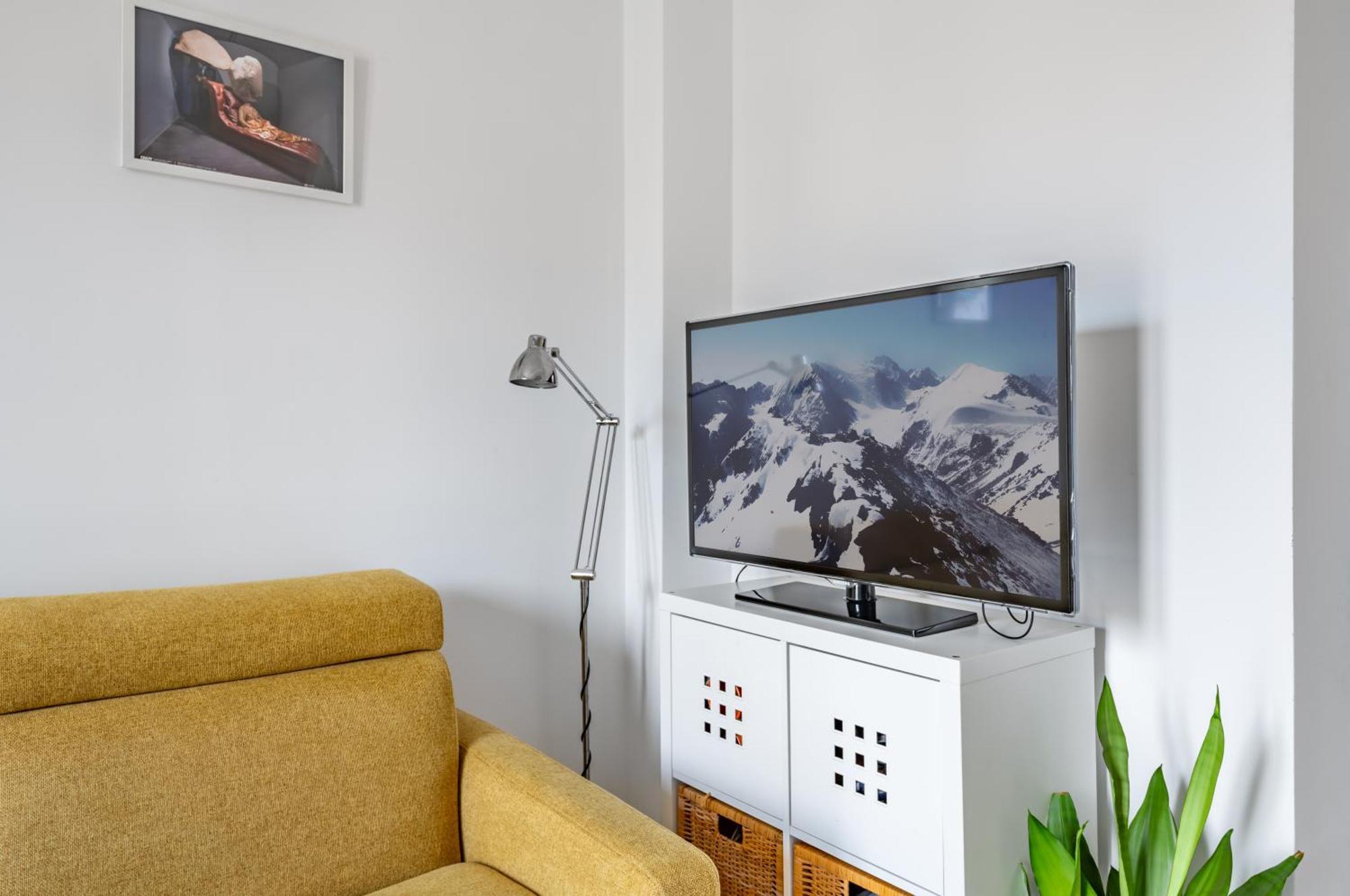 Maragliano And San Jacopino Flat With Balcony *